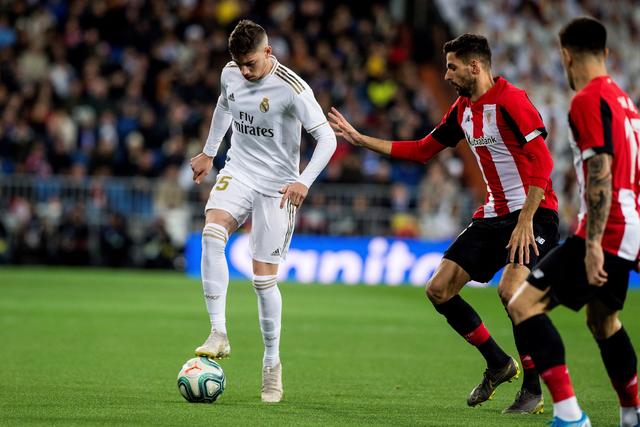 字母哥59+14雄鹿险胜活塞 魔术克步行者4连胜